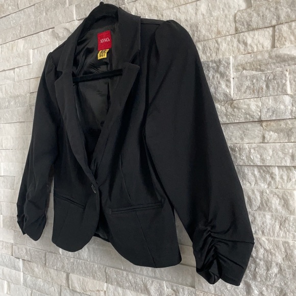 XOXO Three Quarter Sleeve Cropped One Button Black Blazer Jacket - Picture 4 of 8